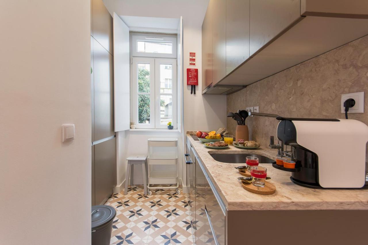 Charming Apartment In Private Condominium At Graca Lissabon Exterior foto